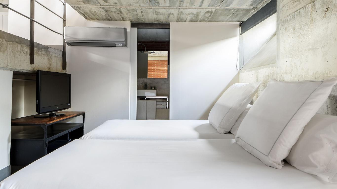 Barcelona Apartment Republica