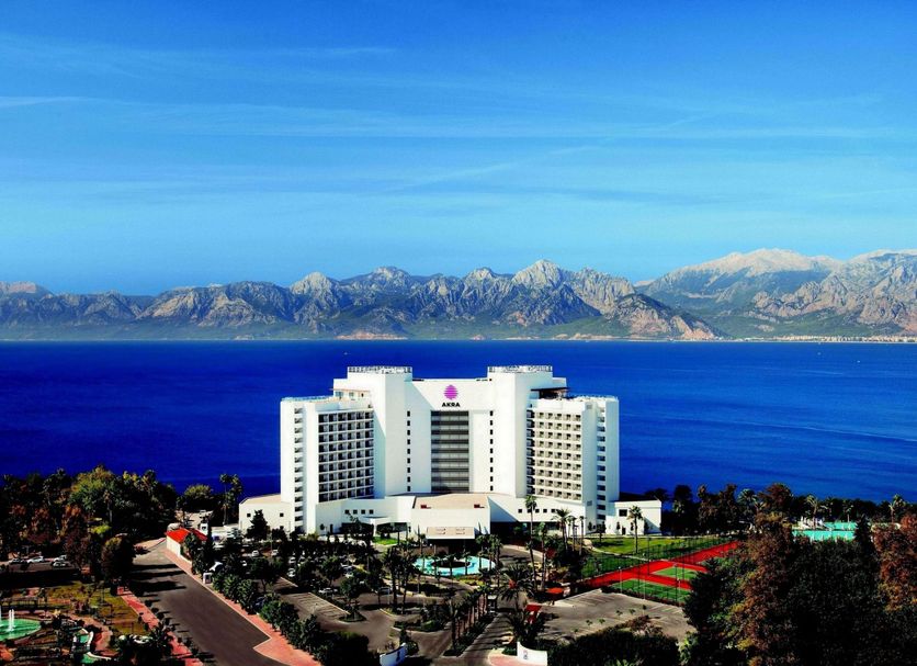 Басейн Фото