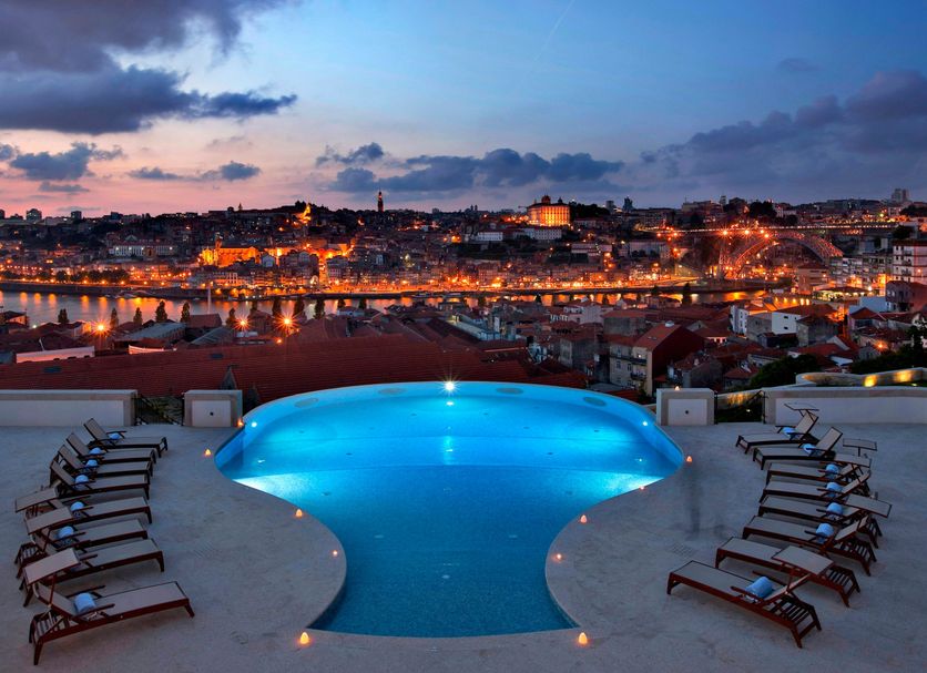 Басейн Фото