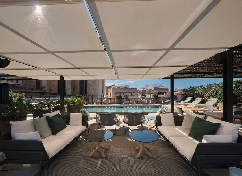 Басейн Фото