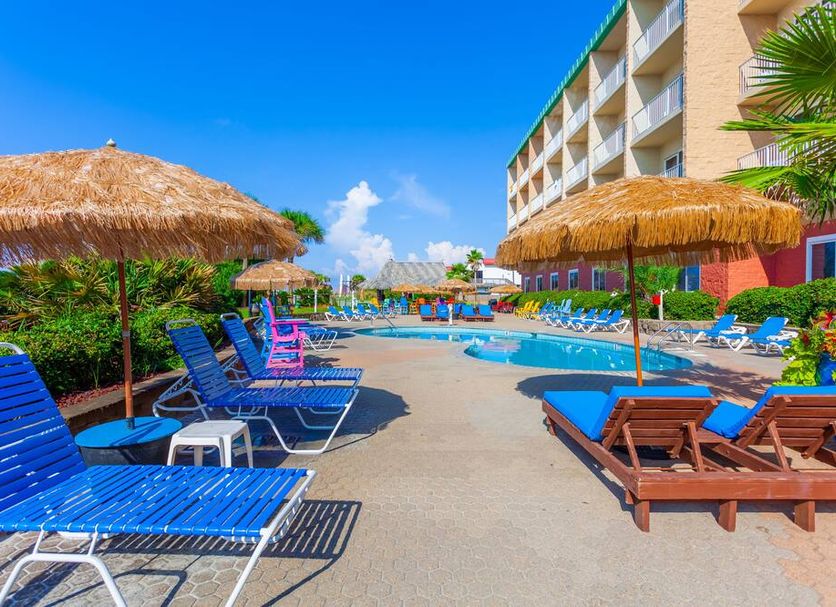 Басейн Фото