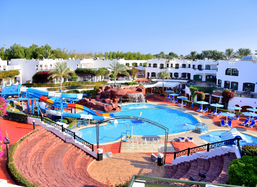 Басейн Фото