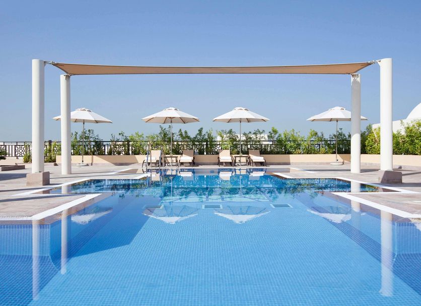 Басейн Фото