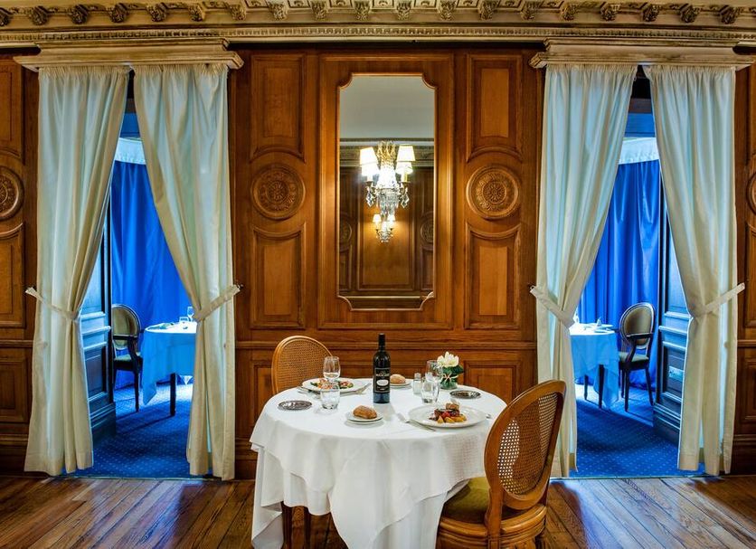 Їдальня Фото