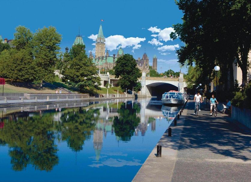 Басейн Фото