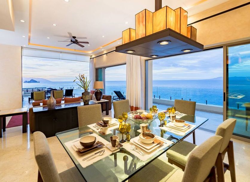 Їдальня Фото