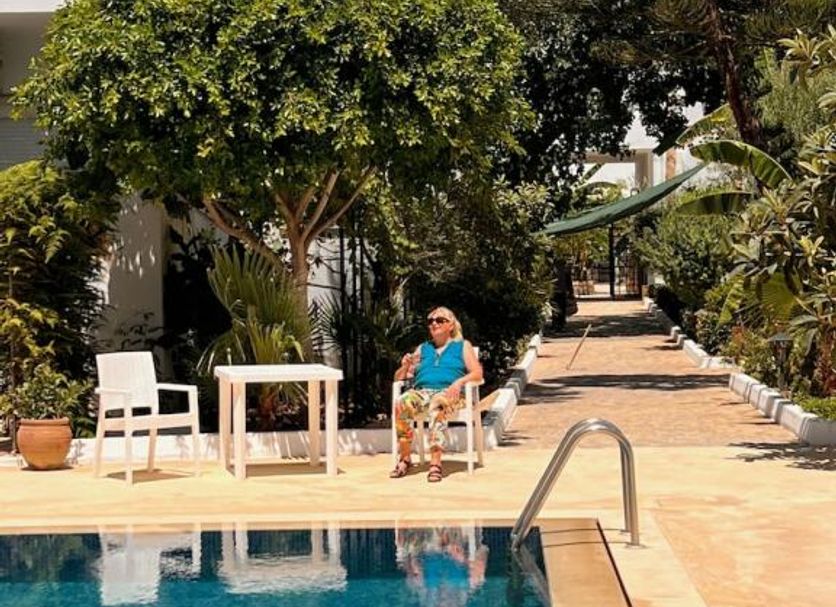 Басейн Фото