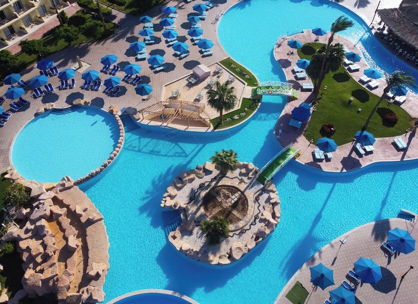 Басейн Фото