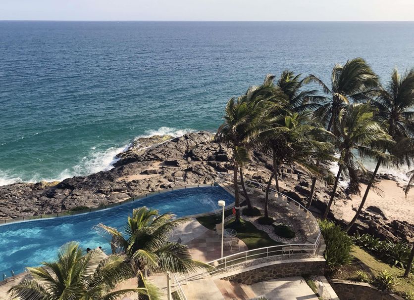 Басейн Фото