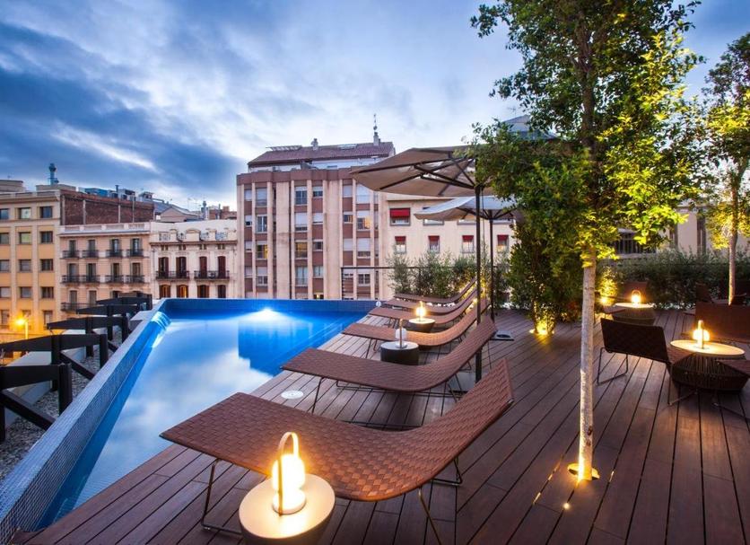 Басейн Фото